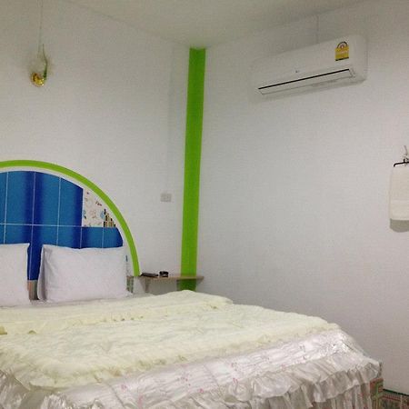 Jidapha Rooms Khlong Thom Bagian luar foto