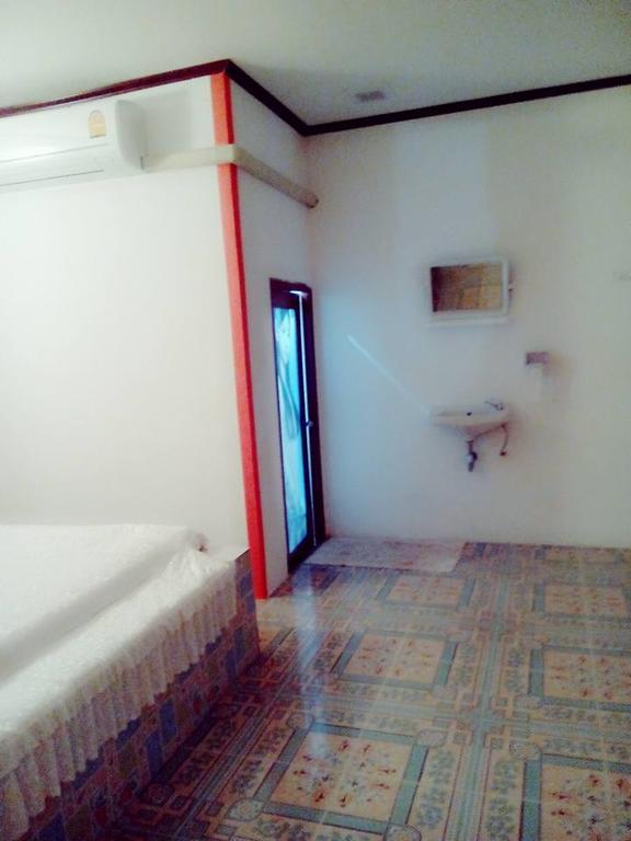 Jidapha Rooms Khlong Thom Bagian luar foto